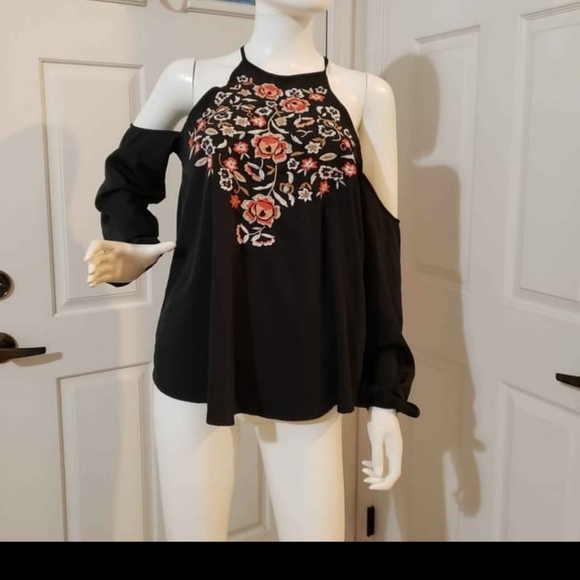 Abercrombie & Fitch size Medium - Picture 1 of 8